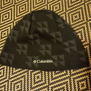 NEW Columbia beanie